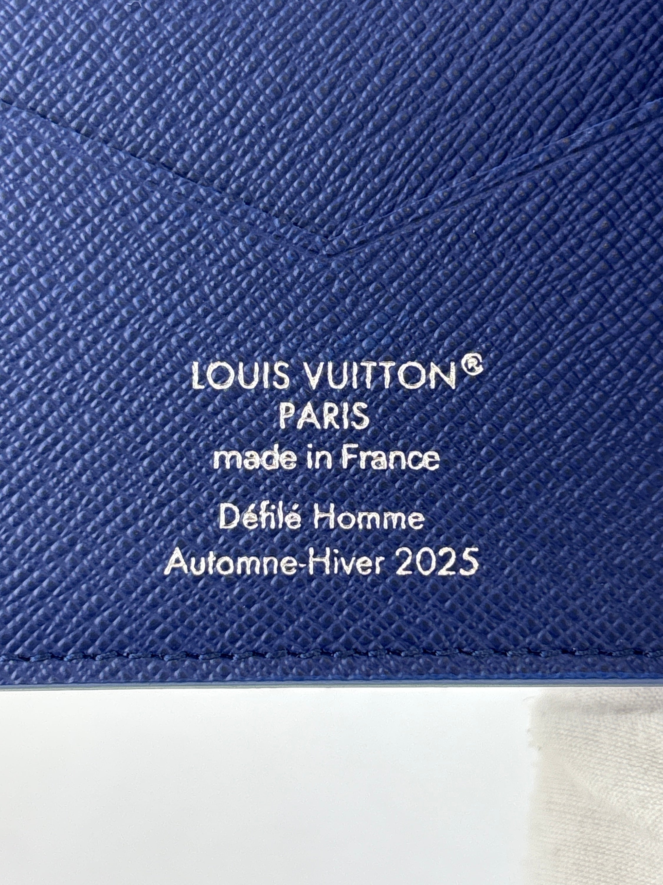 M25967 Passport Cover Blue Monogram