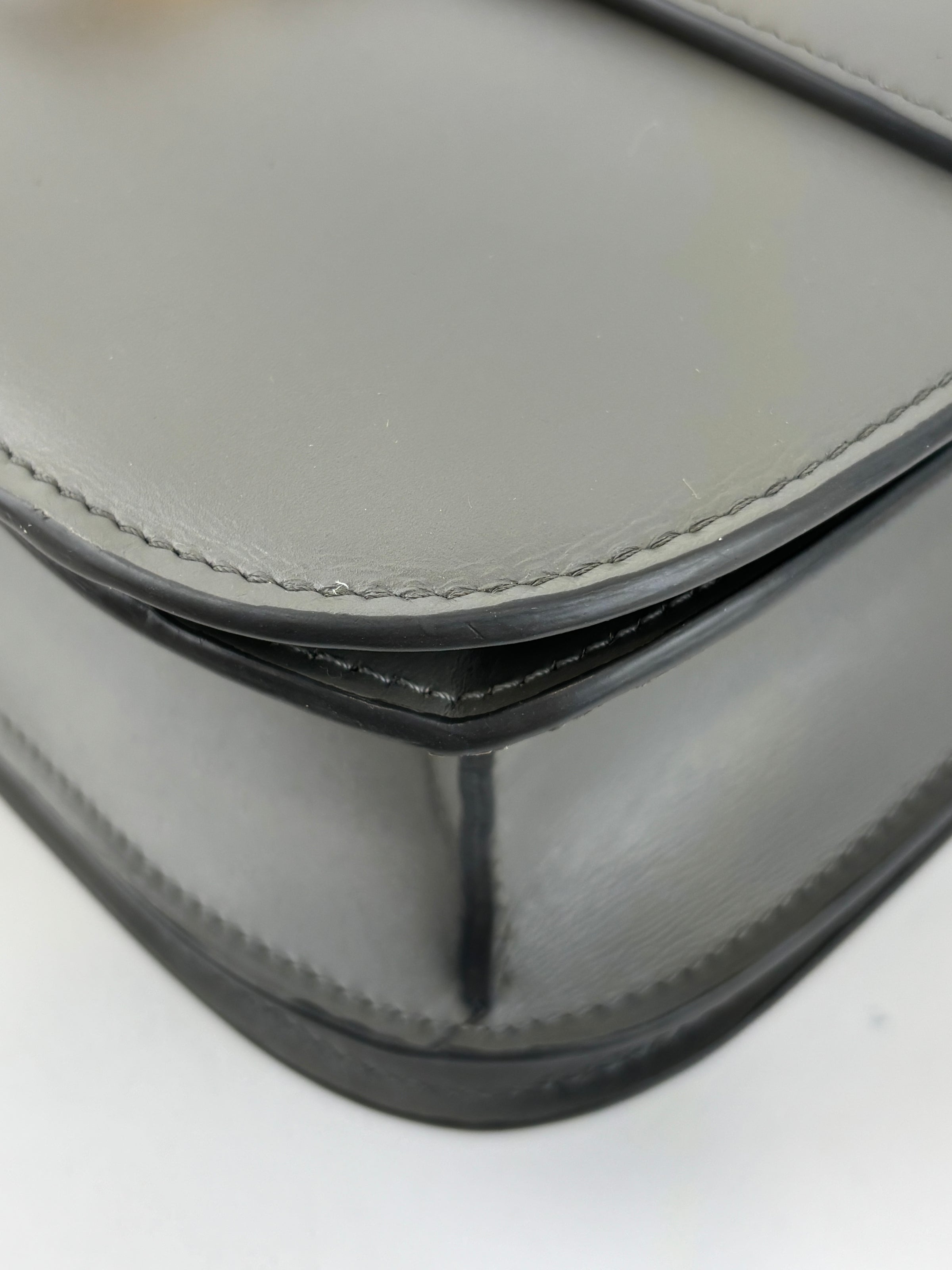 Grey Leather Medium Classic Box Shoulder Bag