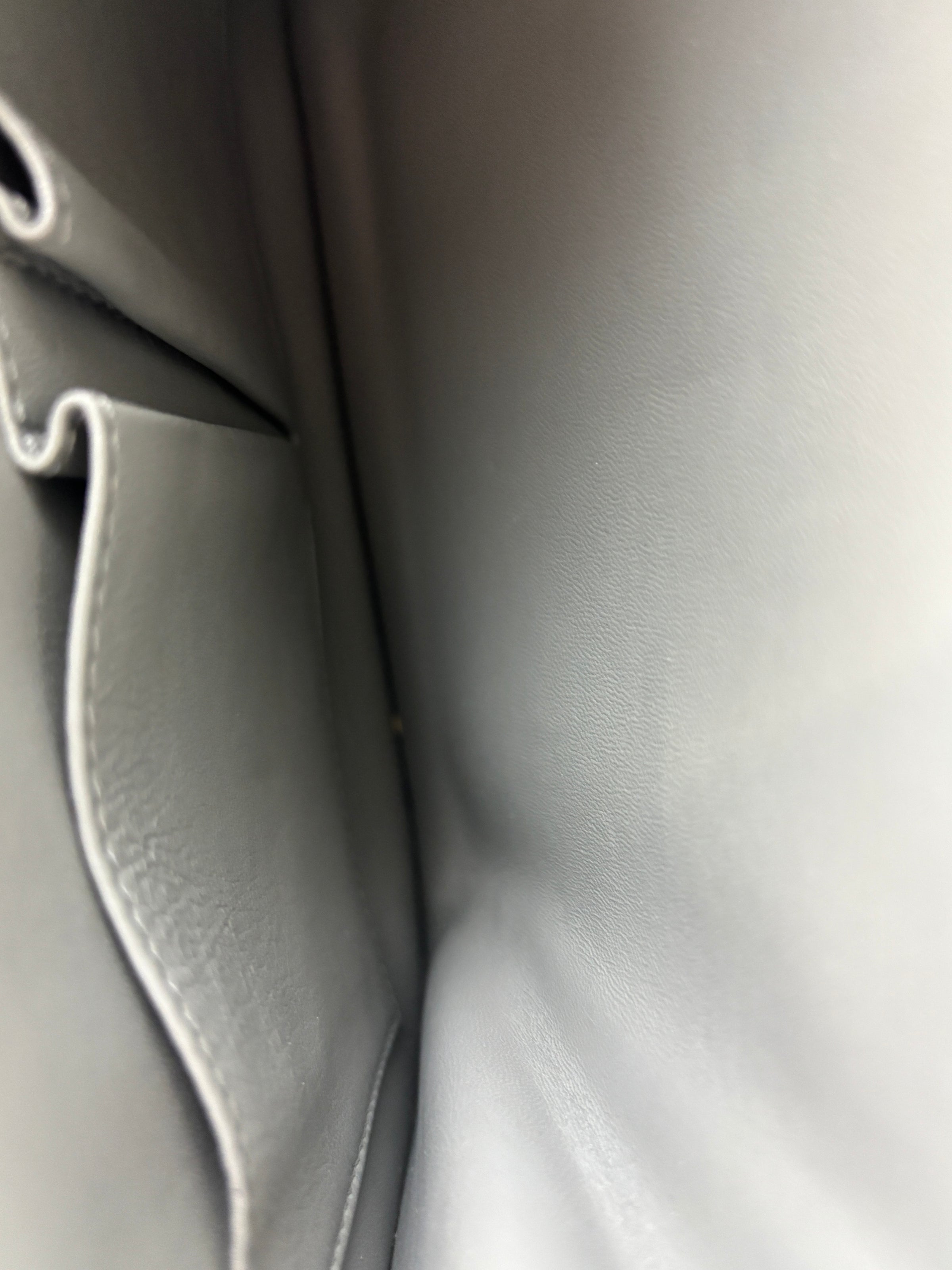 Grey Leather Medium Classic Box Shoulder Bag