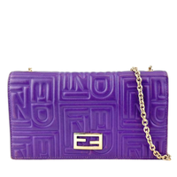 8MO219 紫色纳帕革标志压花长款链条钱包