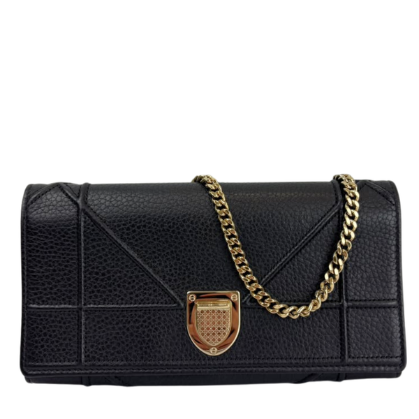 Diorama Croisiere Wallet on Chain Clutch in Black Grained Calfskin