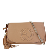 Soho Interlocking G Chain Shoulder Bag Camelia Beige - Glampot