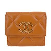 AP1064 C19 Trifold Compact Lambskin Wallet Caramel