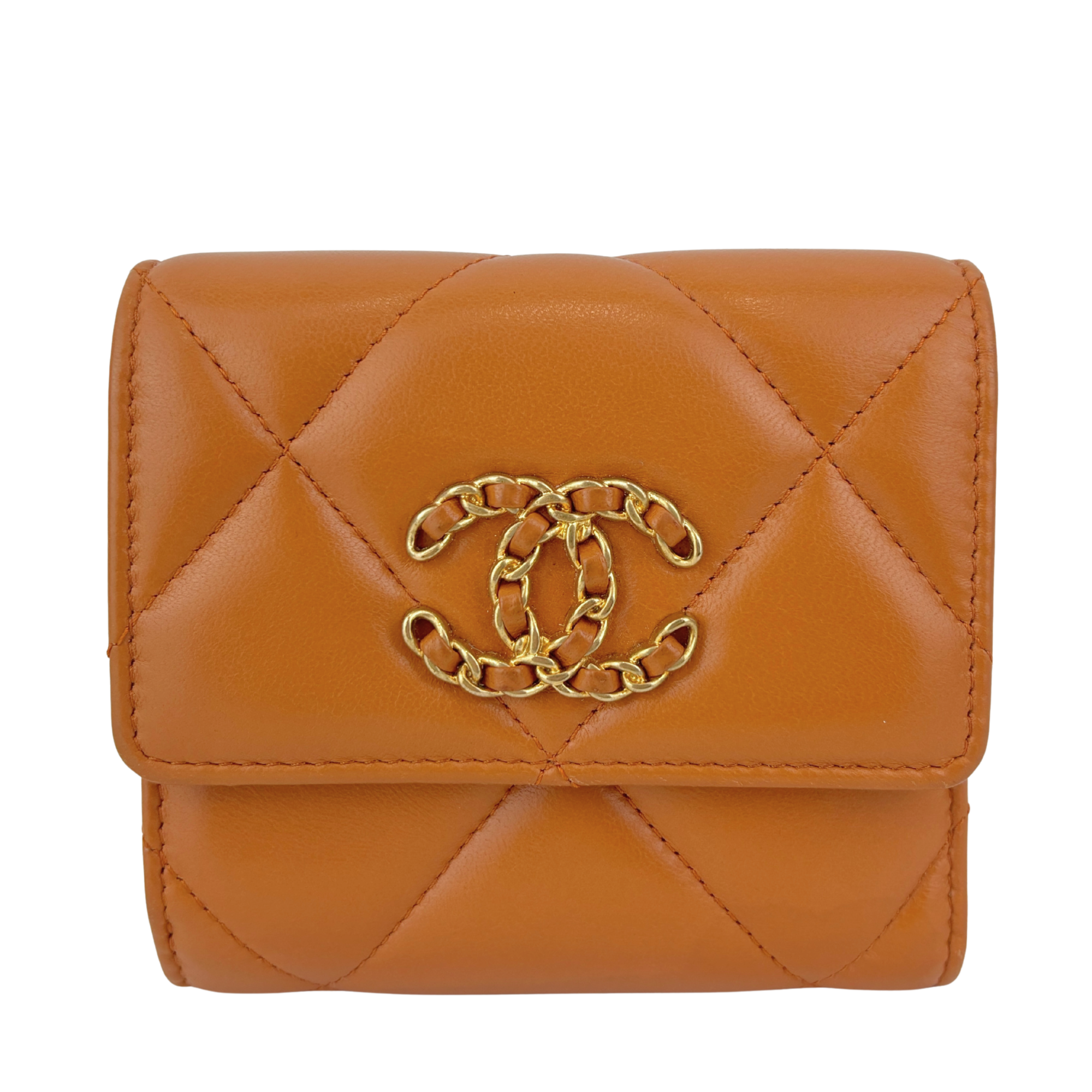 AP1064 C19 Trifold Compact Lambskin Wallet Caramel