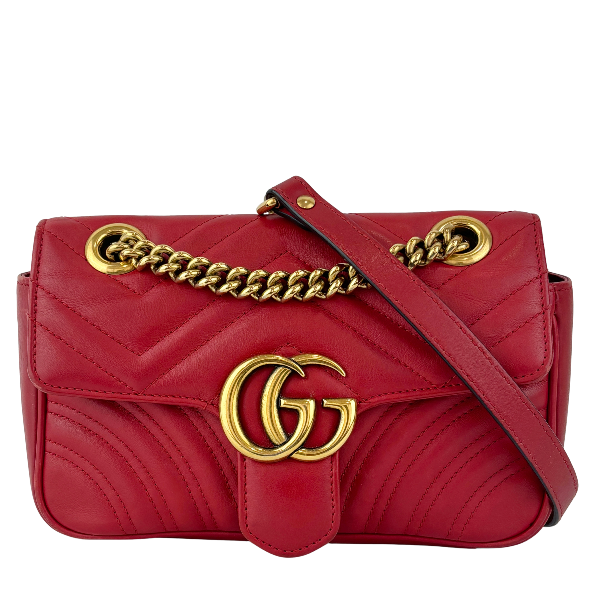 Small GG Marmont Matelasse Leather Crossbody Bag in Red