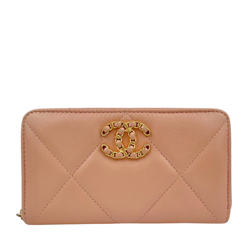 19 Zip Around Long Wallet Quilted Lambskin in Light Pink GHW