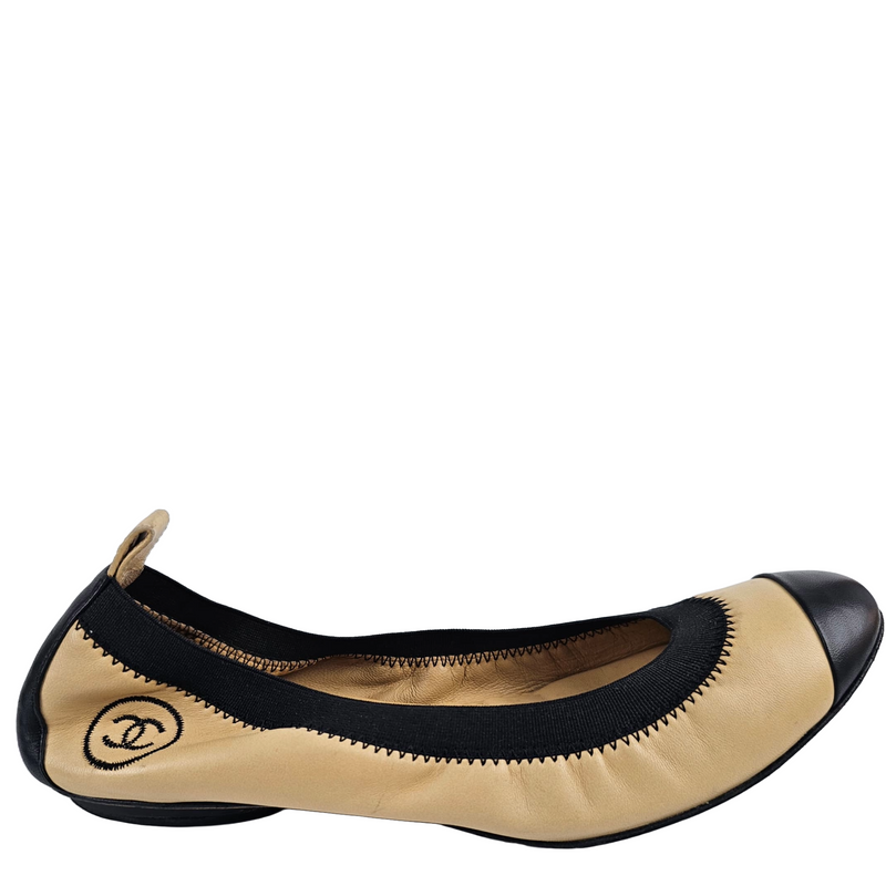 Ballerina Beige/Black Lambskin Ballet Flats