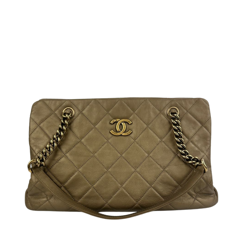 A67493 CC Quilted Matte Gold Shoulder Tote