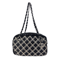 11P A50373 Black Crinkled Patent Camera Bag with Giant Stitch Details SHW - Glampot
