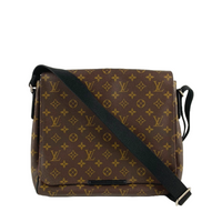 M40934 Monogram Macassar District MM Bag