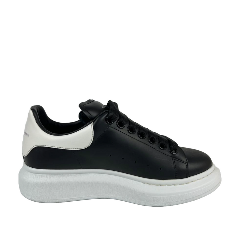 Oversized Sneaker in Black/White - Size 36 D