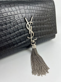 Kate Medium With Tassel In Crocodile-Embossed Black Leather SHW 354119