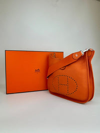 Evelyne PM 29 Orange Clemence PHW