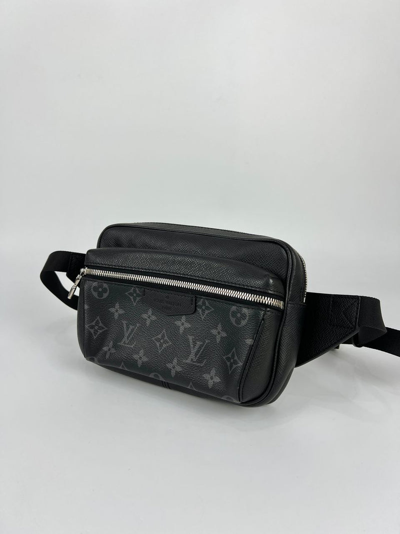 Outdoor Bumbag in Monogram Eclipse/Taiga Black