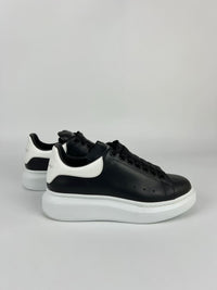 Oversized Sneaker in Black/White - Size 36 D