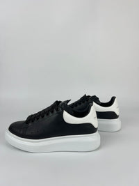 Oversized Sneaker in Black/White - Size 36 D