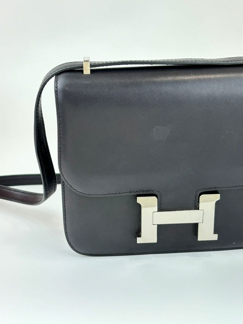 Constance 18 in Black Box Leather PHW