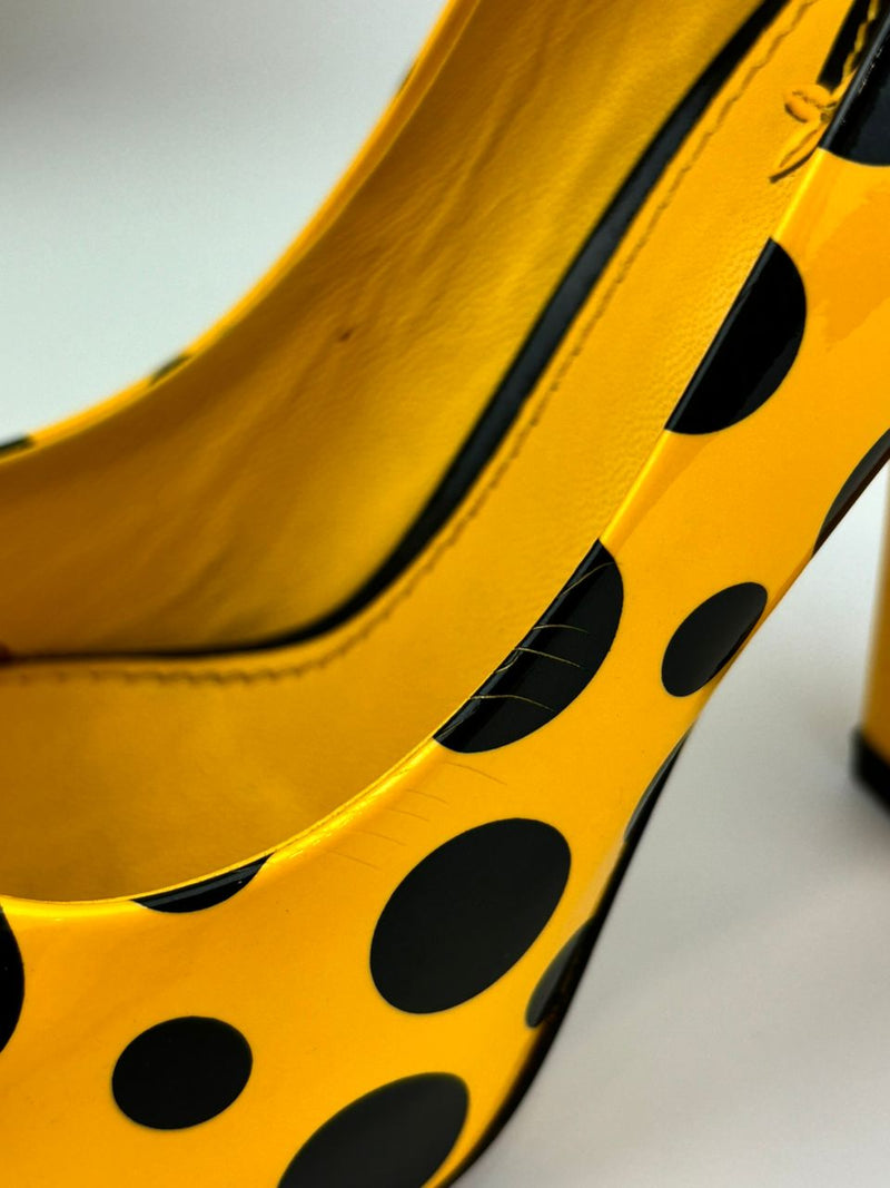 YK 2012 Limited Edition Yellow Black Monogram Vernis Dots Infinity Pumps RARE