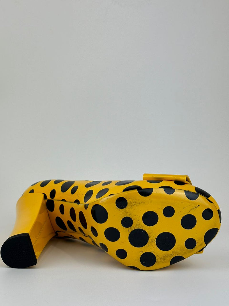 YK 2012 Limited Edition Yellow Black Monogram Vernis Dots Infinity Pumps RARE