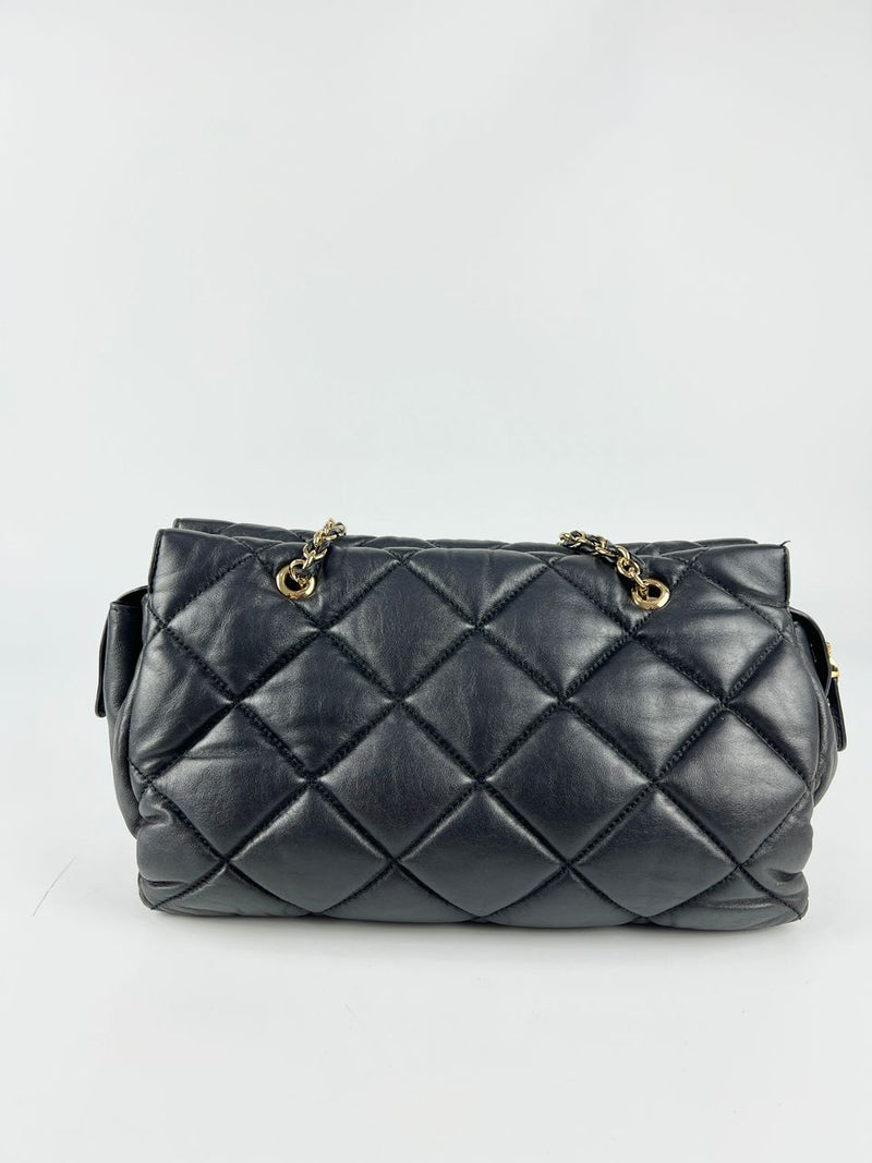 Quilted Ginette Chain Shoulder Bag