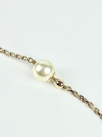 CD Pearl Necklace in Light Gold Tone