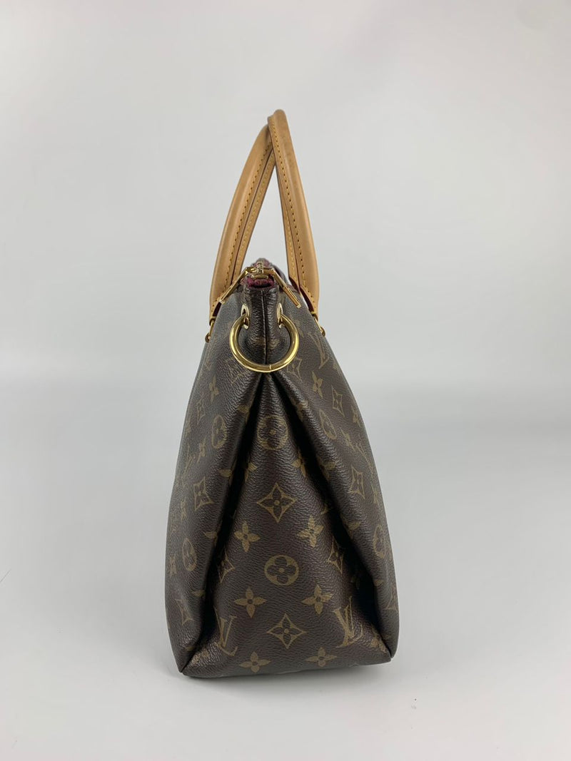 M40906 Monogram Pallas