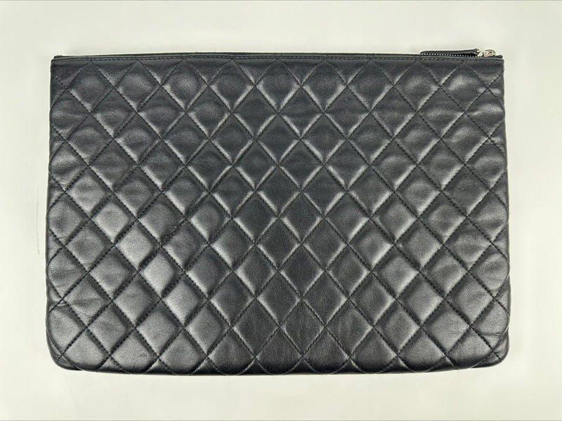 Black Large O Case Clutch in Lambskin SHW