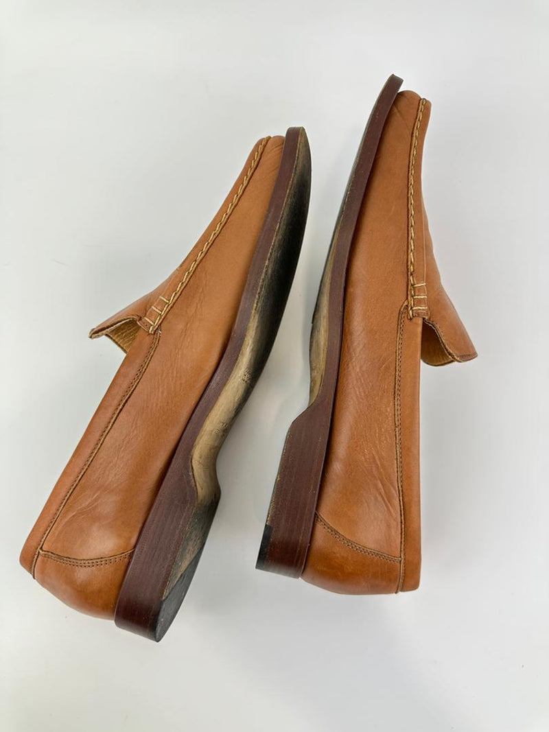 Tan Leather Mocassins Size 39