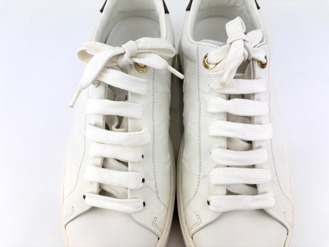 1AAP6C Time Out Sneaker White Size 38.5