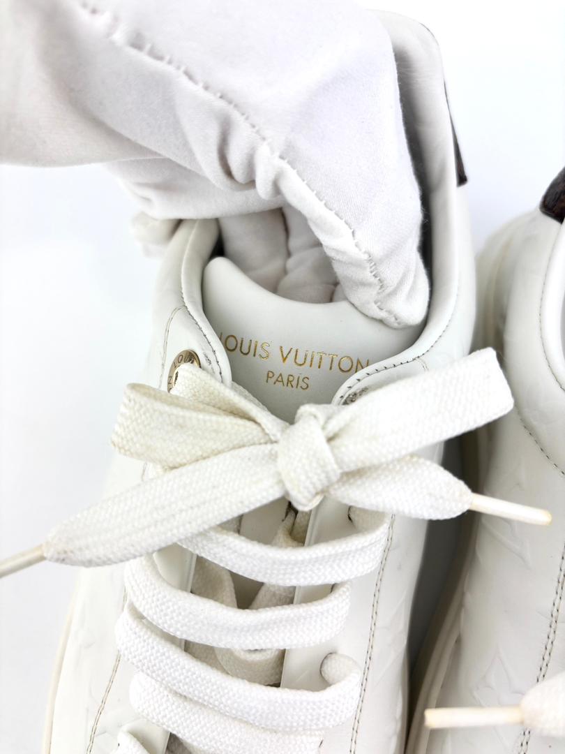 1AAP6C Time Out Sneaker White Size 38.5