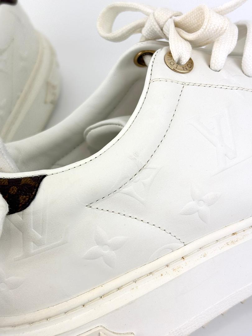 1AAP6C Time Out Sneaker White Size 38.5