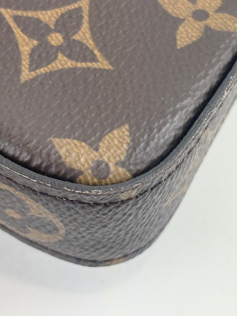 M61276 Pochette Félicie GM Monogram Canvas Fuchsia