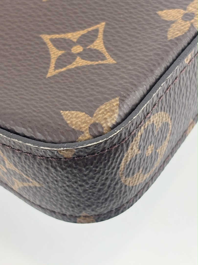 M61276 Pochette Félicie GM Monogram Canvas Fuchsia