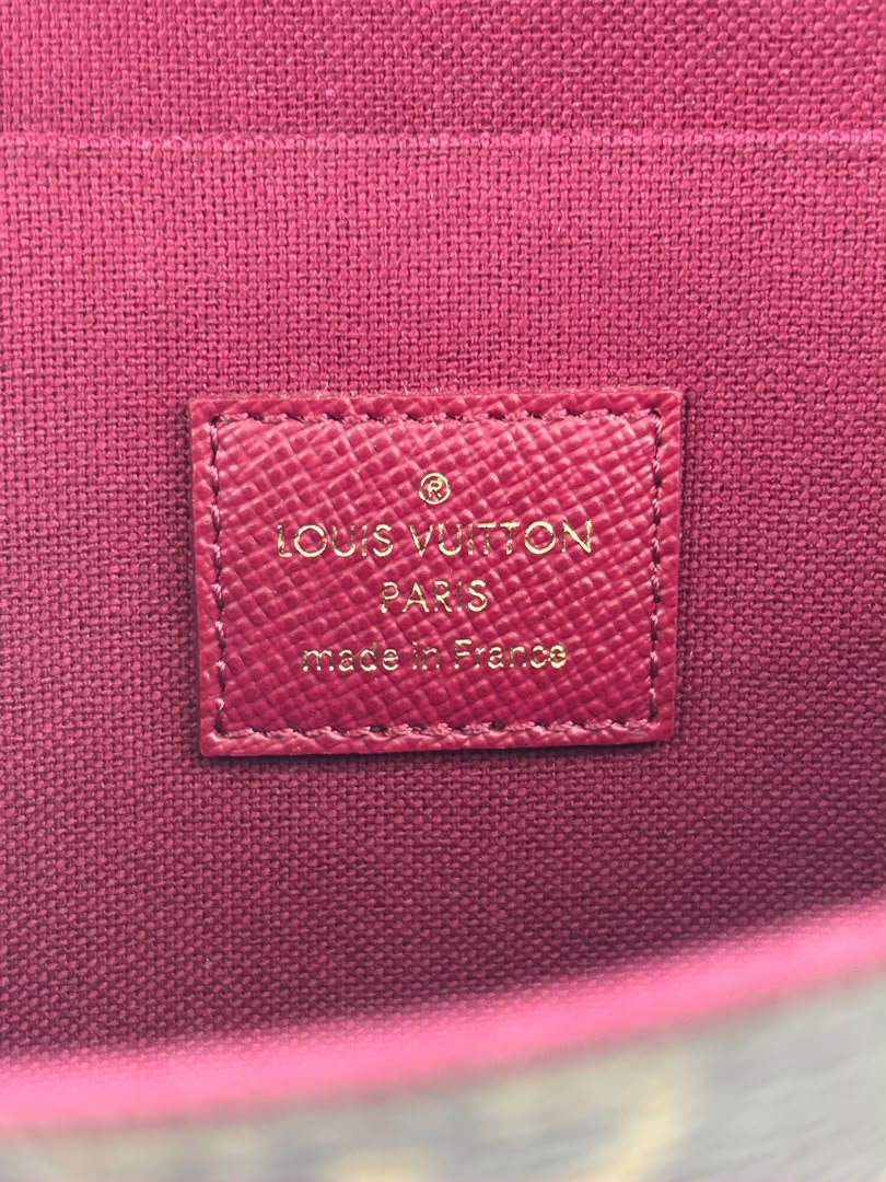 M61276 Pochette Félicie GM Monogram Canvas Fuchsia