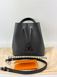NeoNoe MM in Black Epi Leather (RFID)