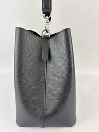 NeoNoe MM in Black Epi Leather (RFID)