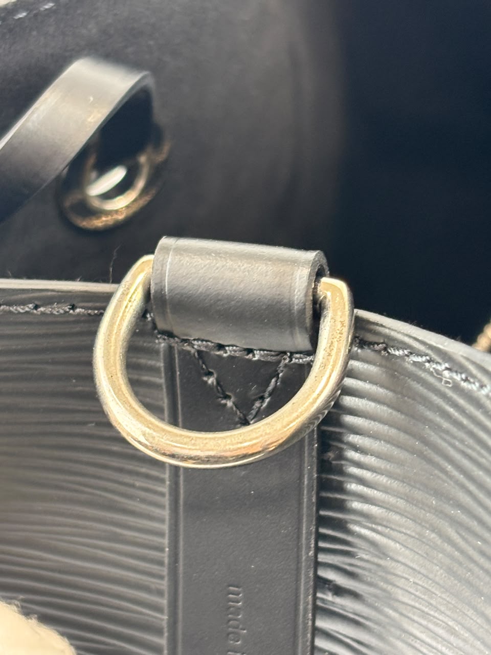 NeoNoe MM in Black Epi Leather (RFID)