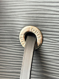 NeoNoe MM in Black Epi Leather (RFID)