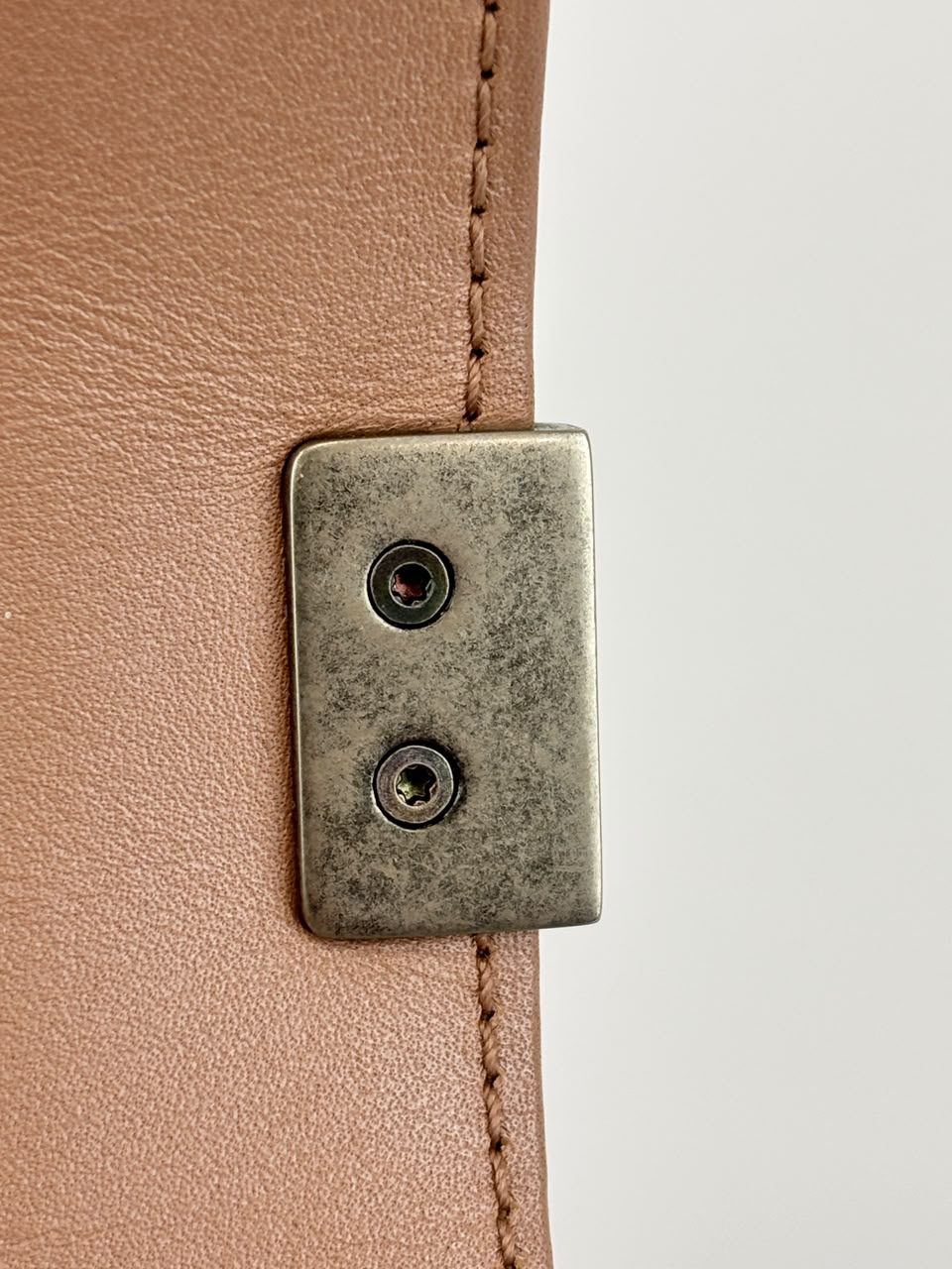 Boy Old Medium in Nude Rose Lambskin RHW