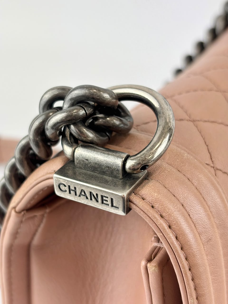 Boy Old Medium in Nude Rose Lambskin RHW
