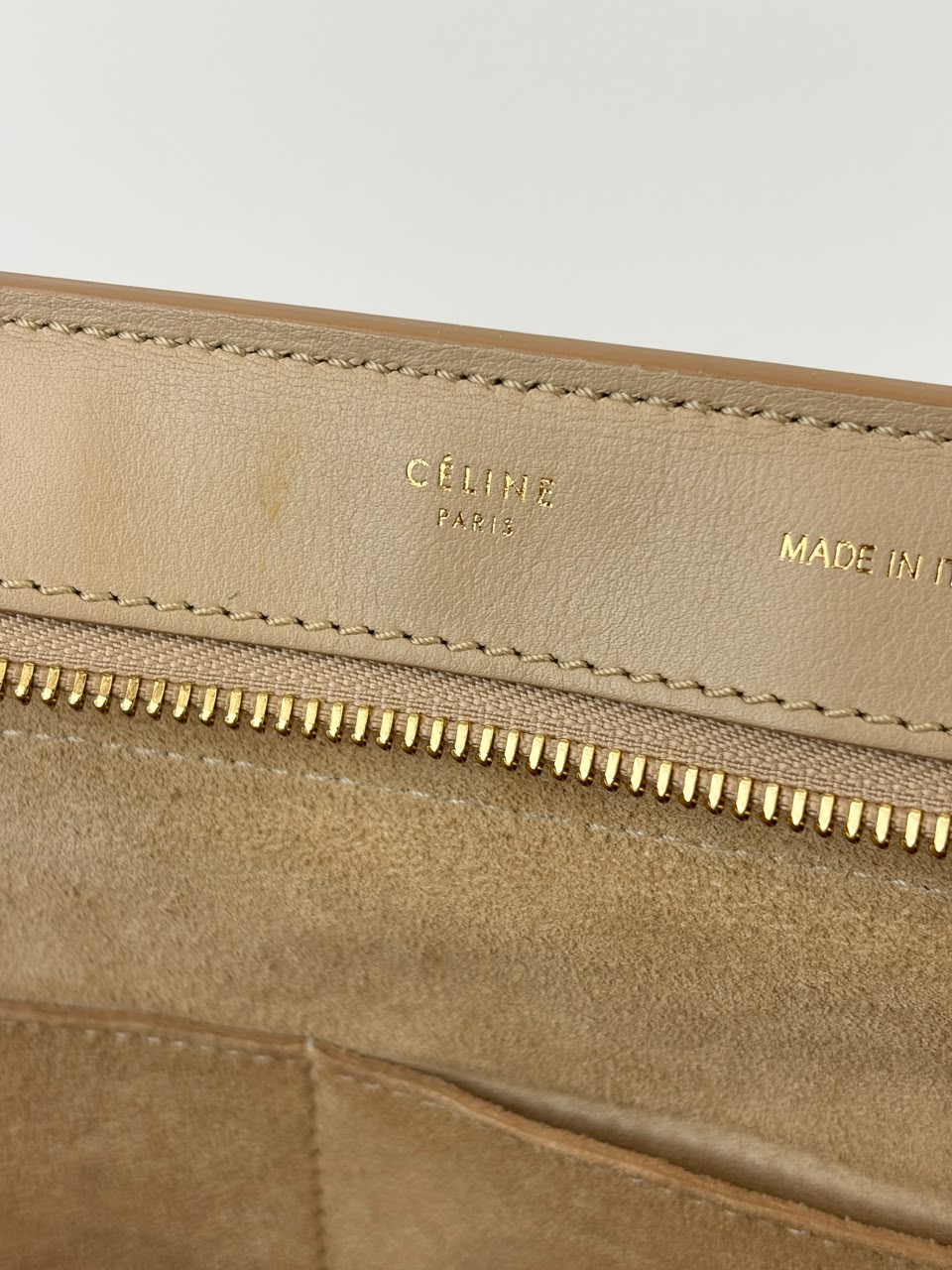 Medium Trapeze Top Handle Bag in Beige / Black Leather and Suede