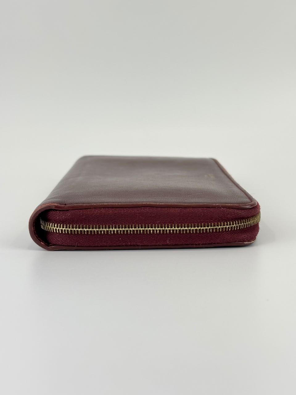 Large Zipped Multifunction Wallet in Burgundy Smooth Calfskin