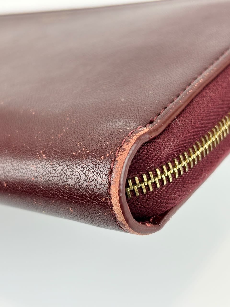 Large Zipped Multifunction Wallet in Burgundy Smooth Calfskin