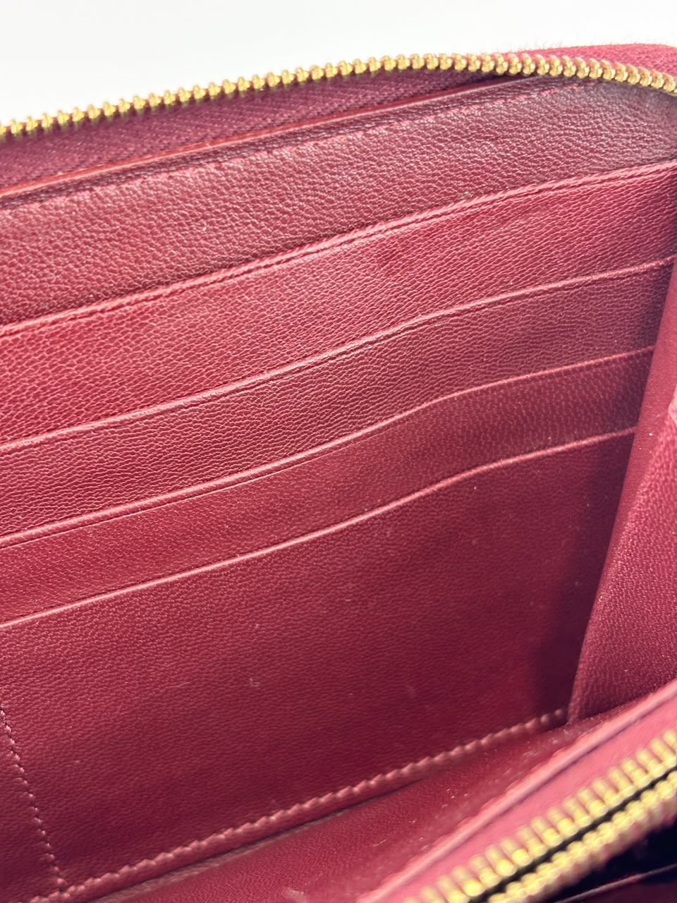 Large Zipped Multifunction Wallet in Burgundy Smooth Calfskin