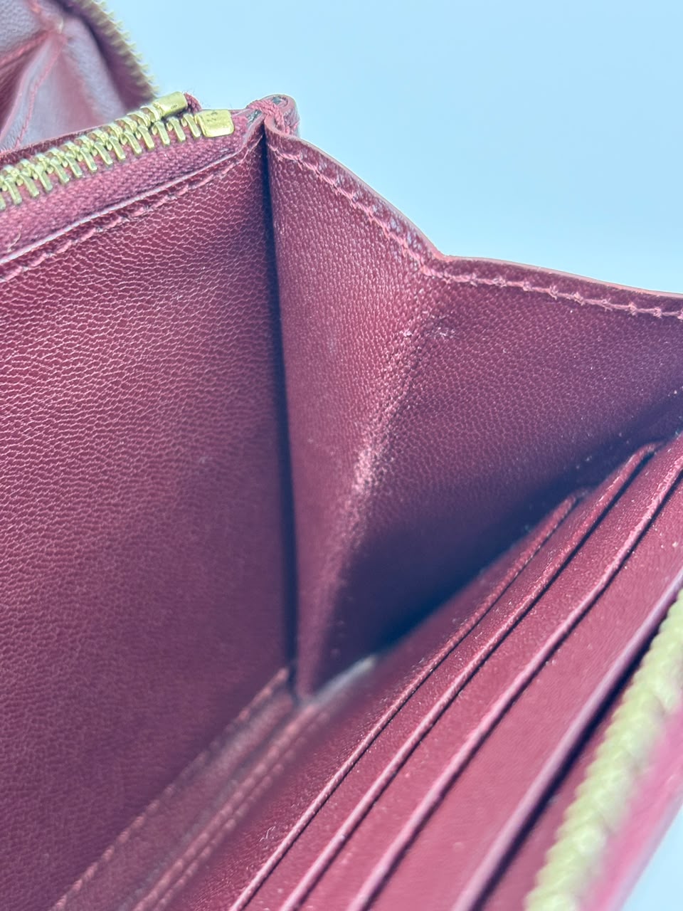 Large Zipped Multifunction Wallet in Burgundy Smooth Calfskin