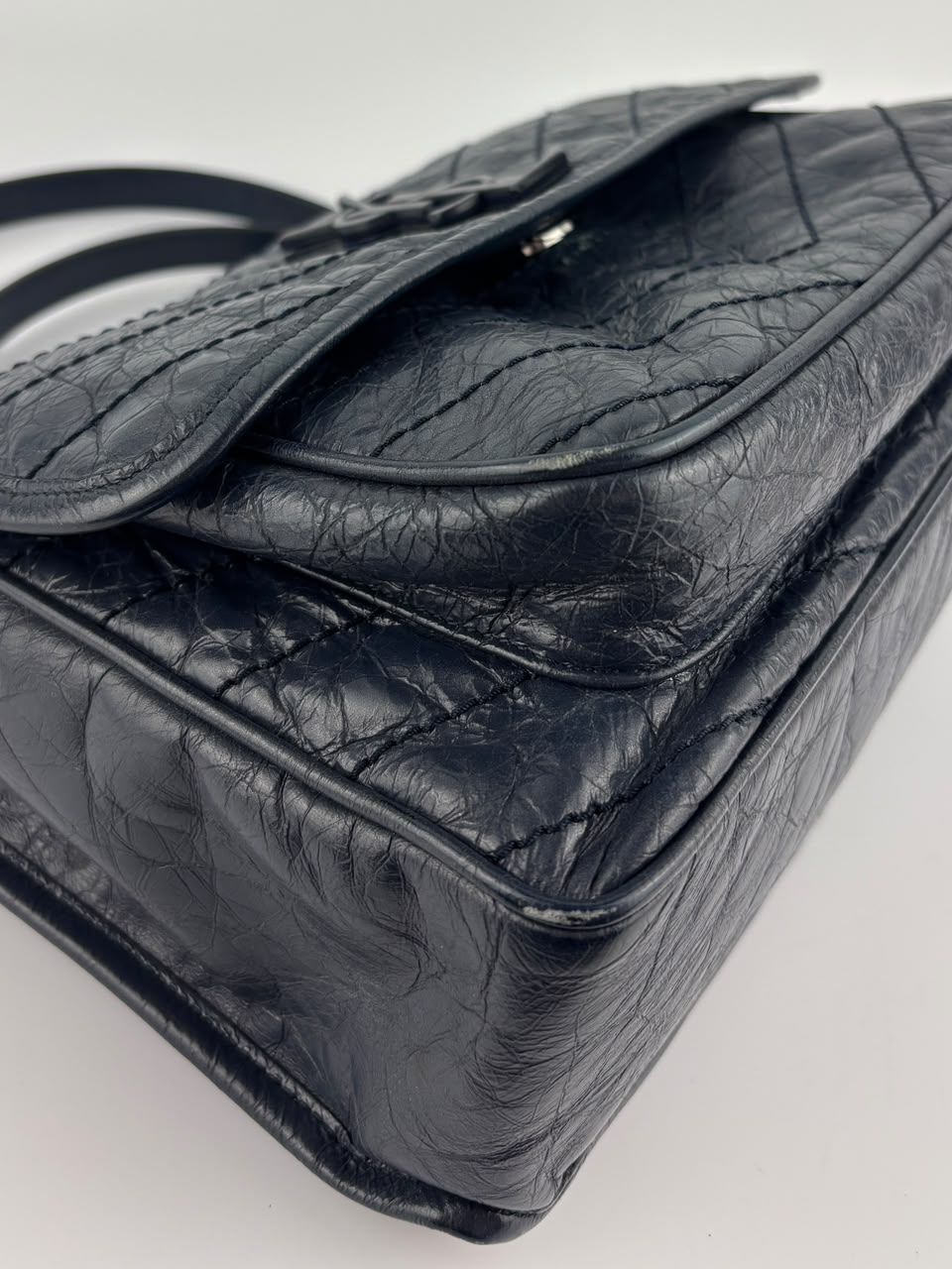 Niki Medium Shoulder Bag Dark Navy Crinkled Leather