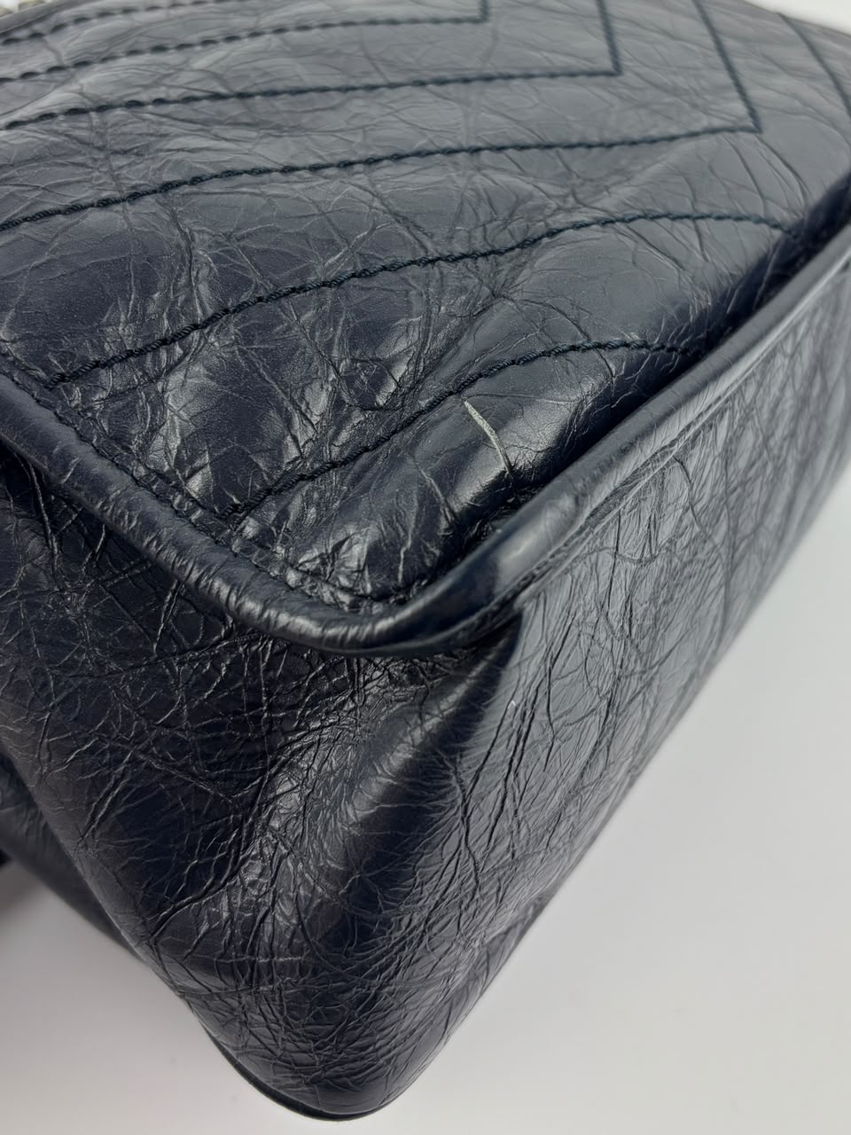 Niki Medium Shoulder Bag Dark Navy Crinkled Leather