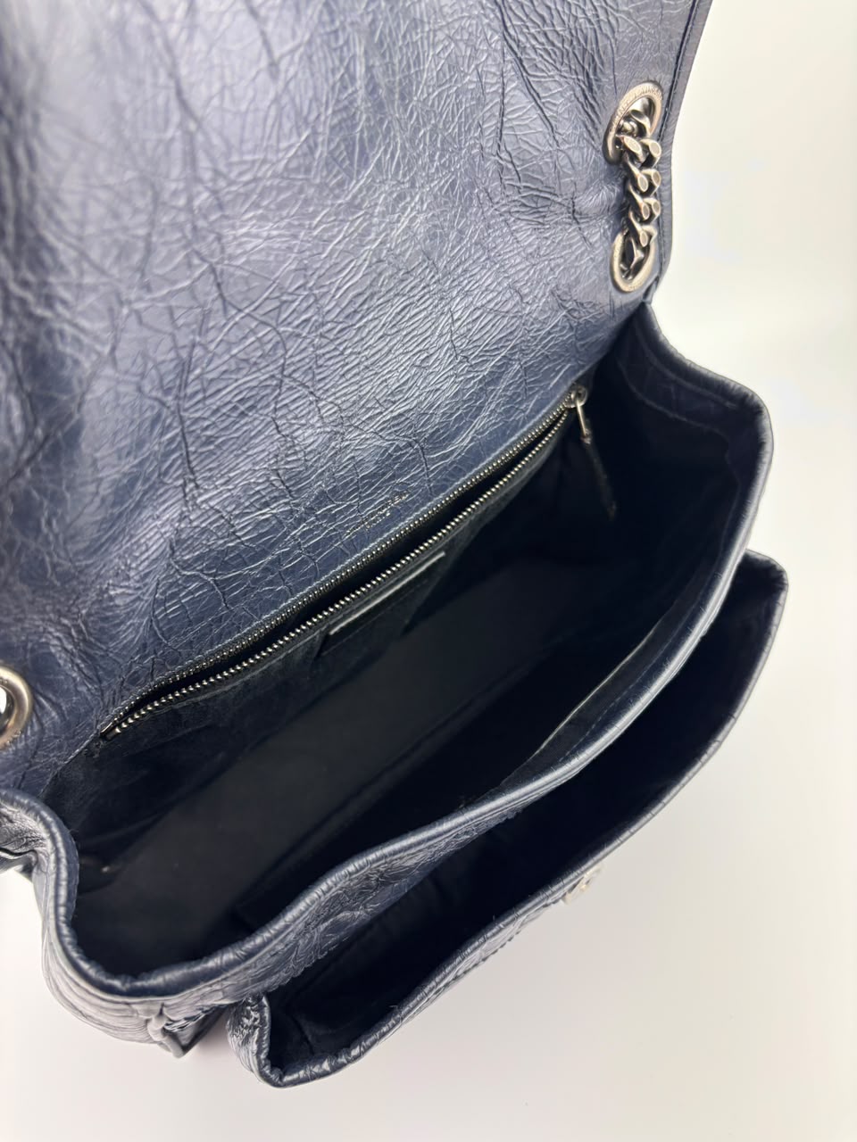Niki Medium Shoulder Bag Dark Navy Crinkled Leather