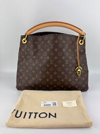 Artsy GM Monogram Canvas