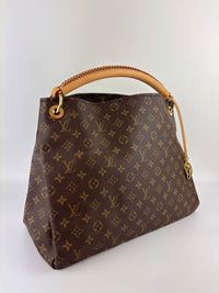 Artsy GM Monogram Canvas